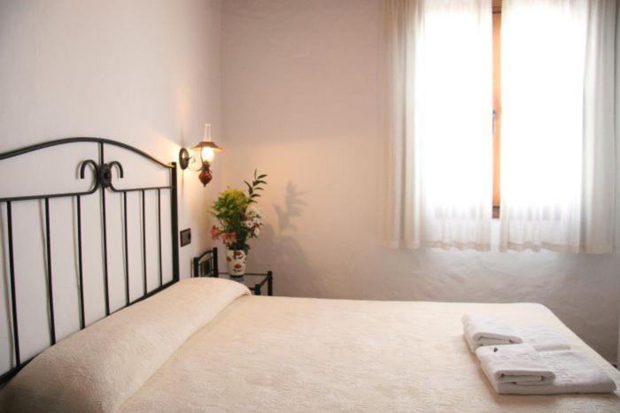 Hostal Torre De Guzman Conil De La Frontera Room photo